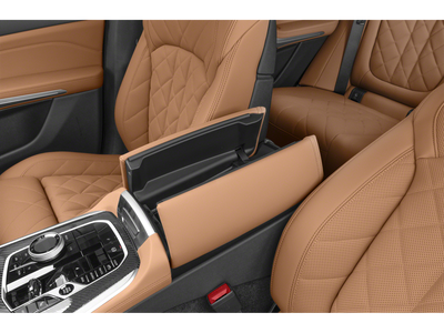 2025 BMW X5 M60i M60i