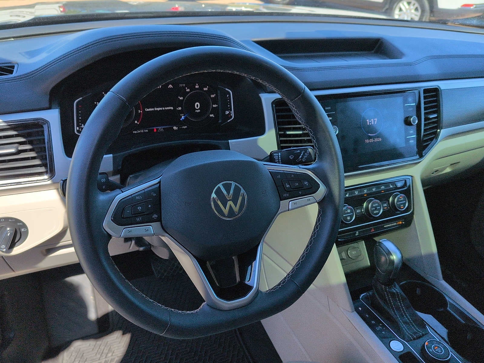 2023 Volkswagen Atlas 3.6L V6 SE w/Technology