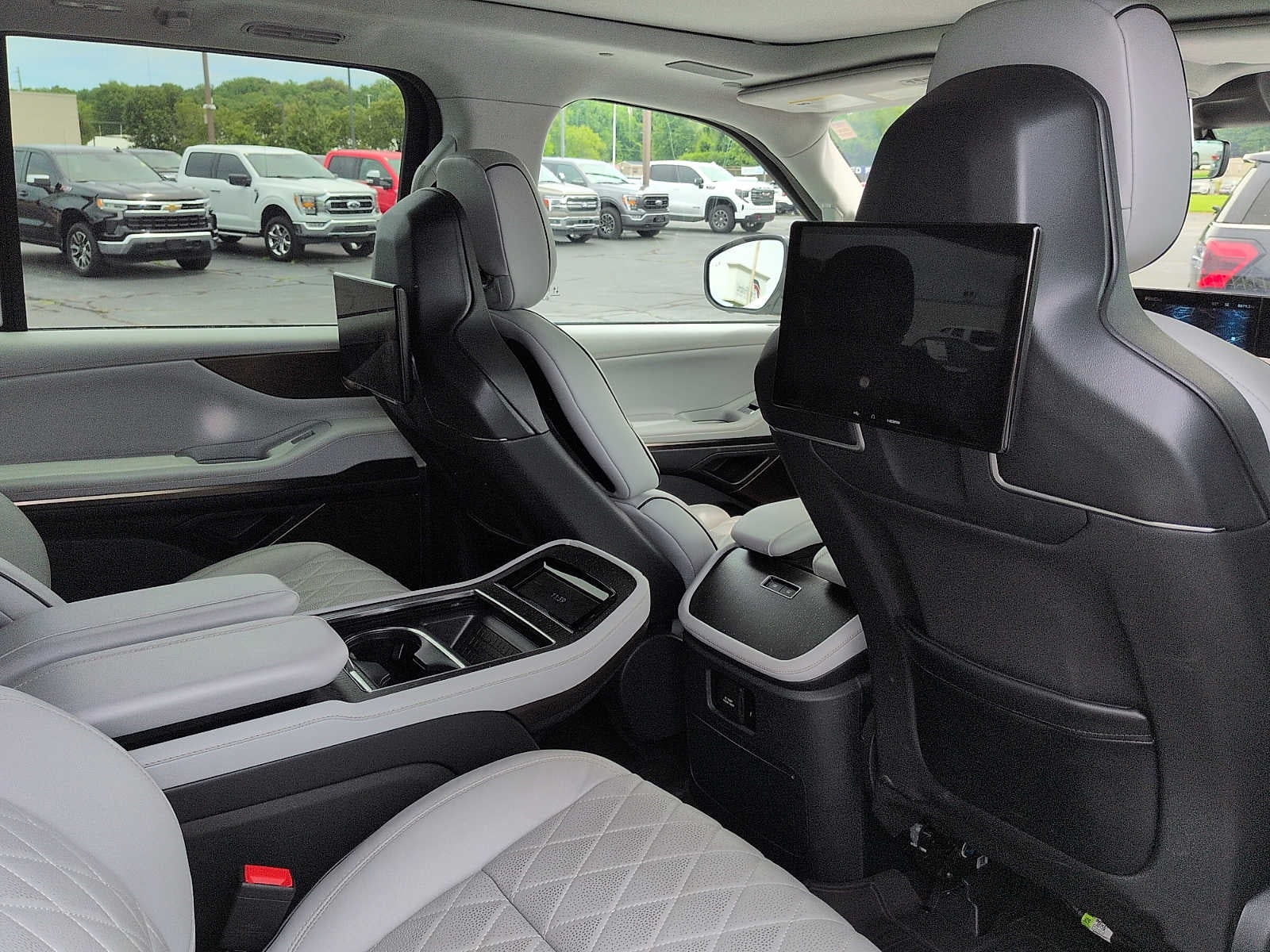 2025 Lincoln Navigator L Black Label