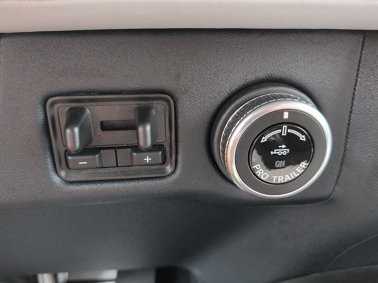 2025 Lincoln Navigator L Black Label