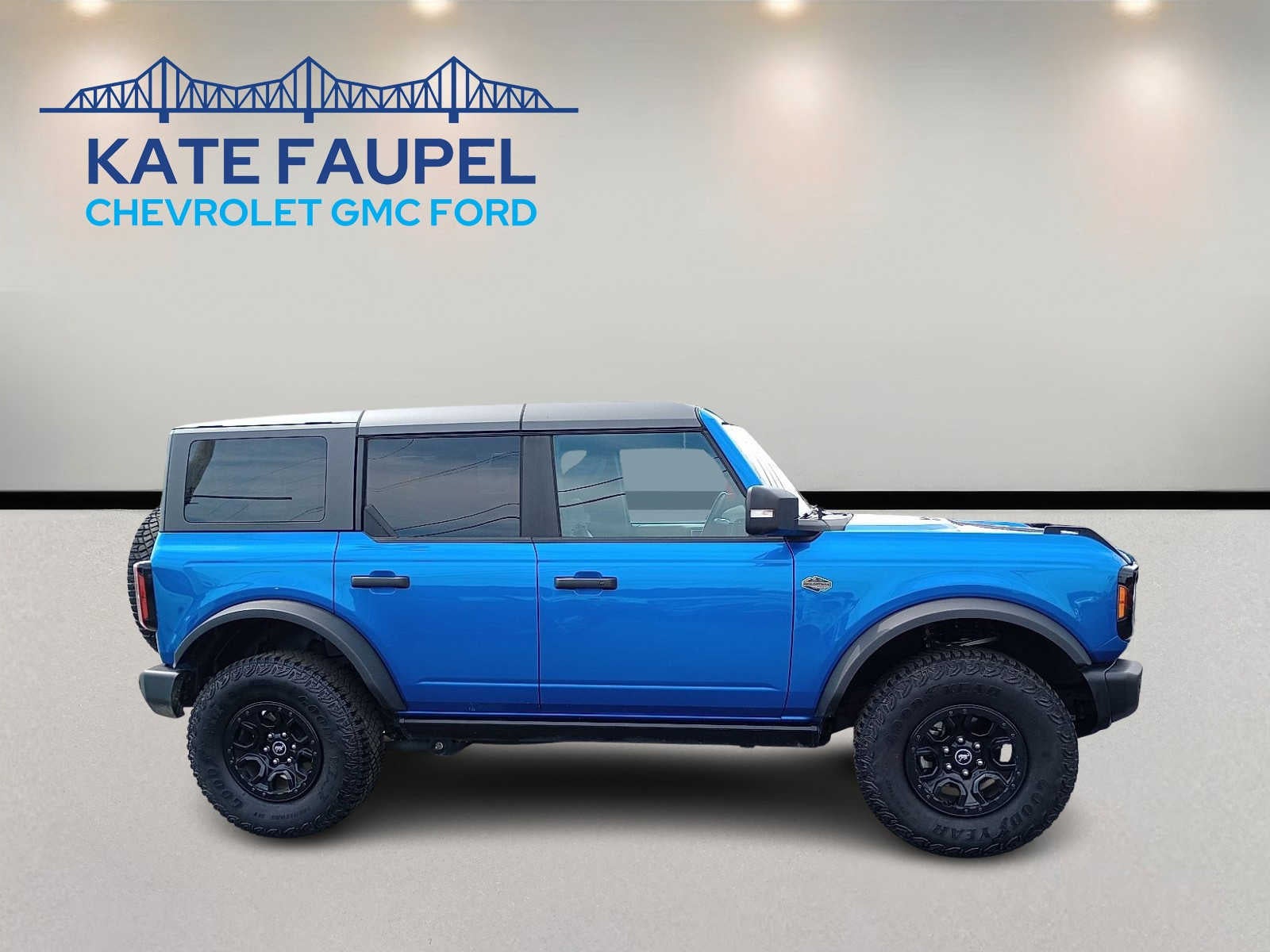 2023 Ford Bronco Base