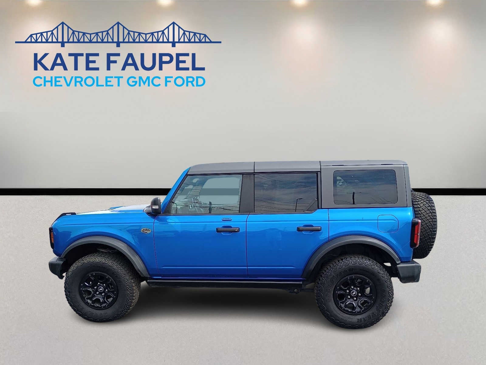 2023 Ford Bronco Base