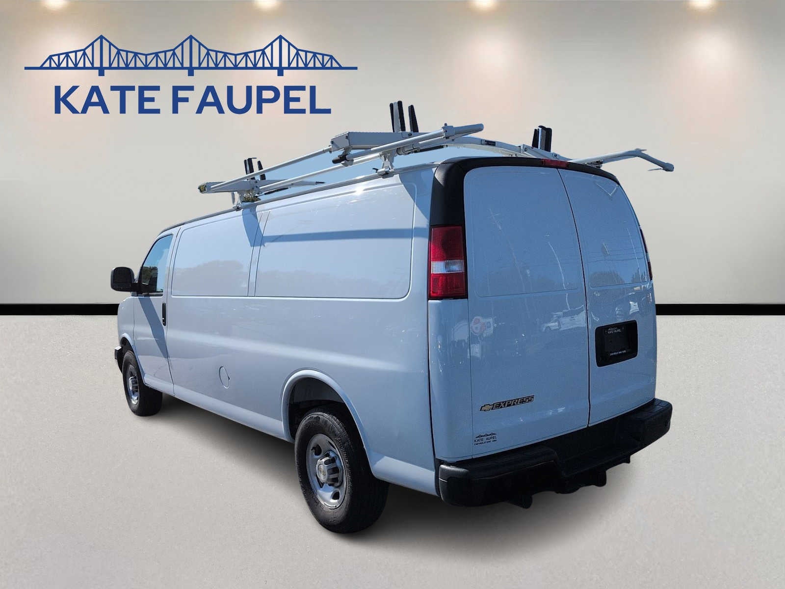 2025 Chevrolet Express Cargo WT