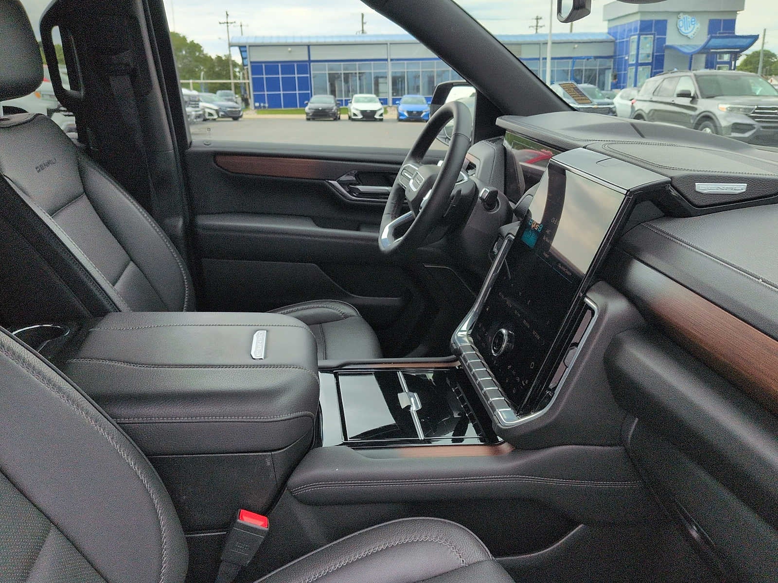 2025 GMC Yukon Denali