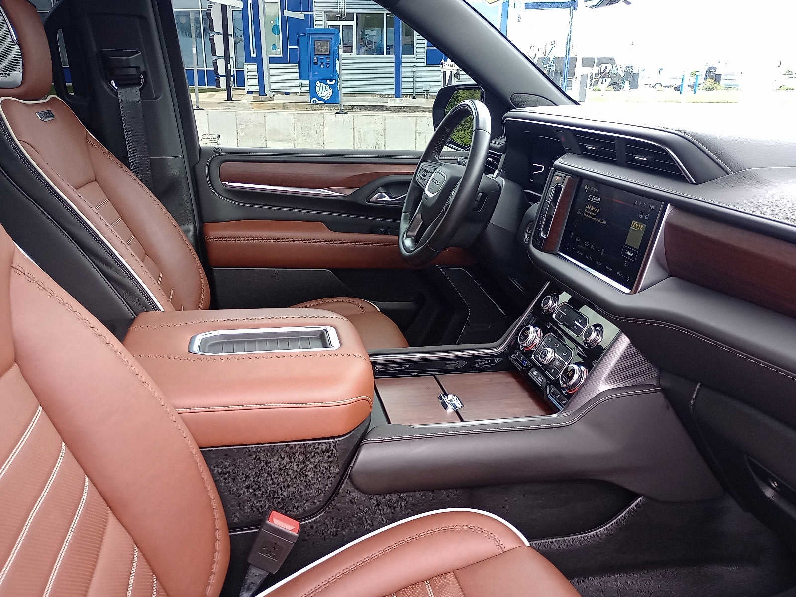 2024 GMC Yukon Denali Ultimate