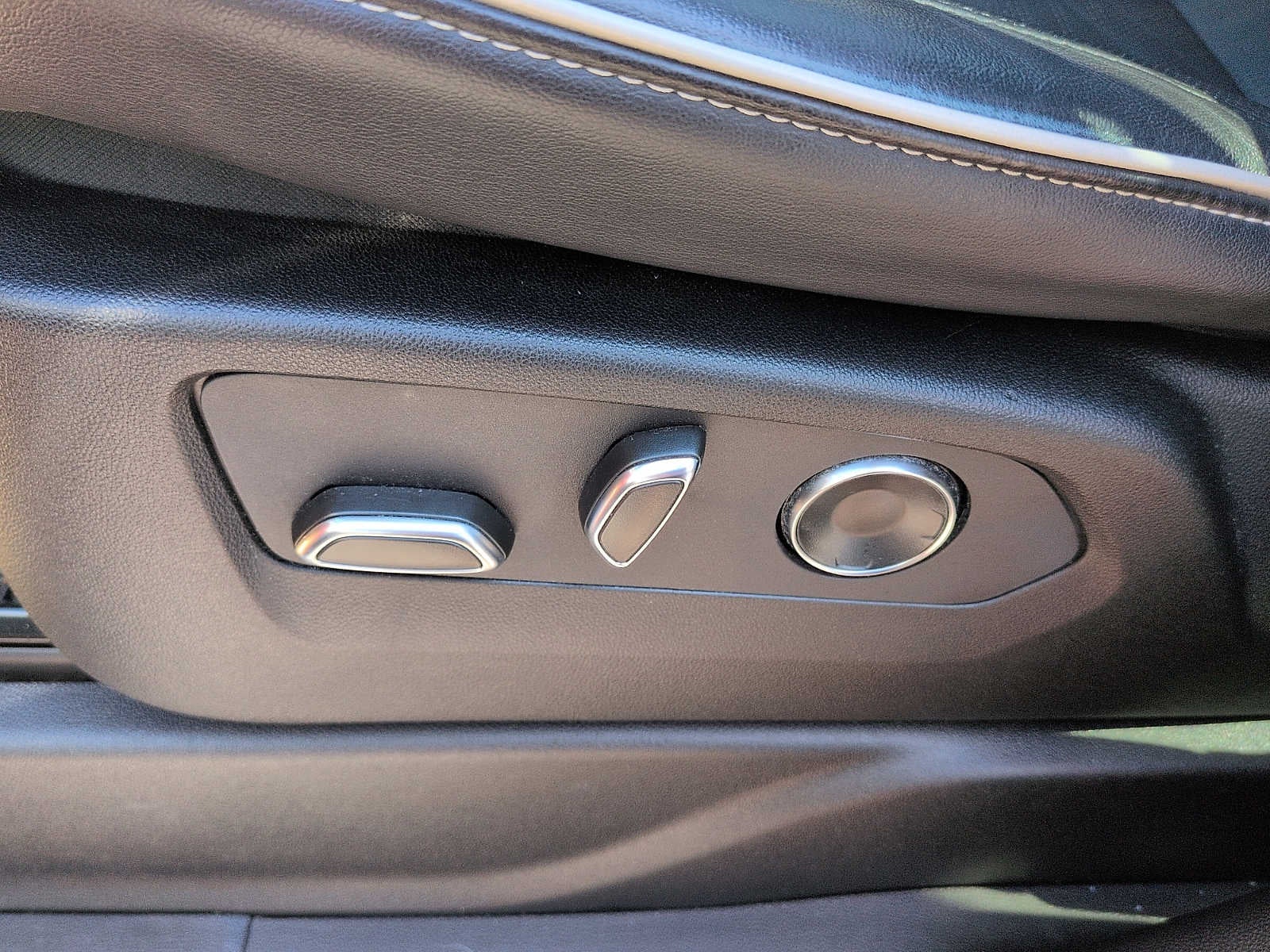 2023 Cadillac Escalade ESV 4WD Sport