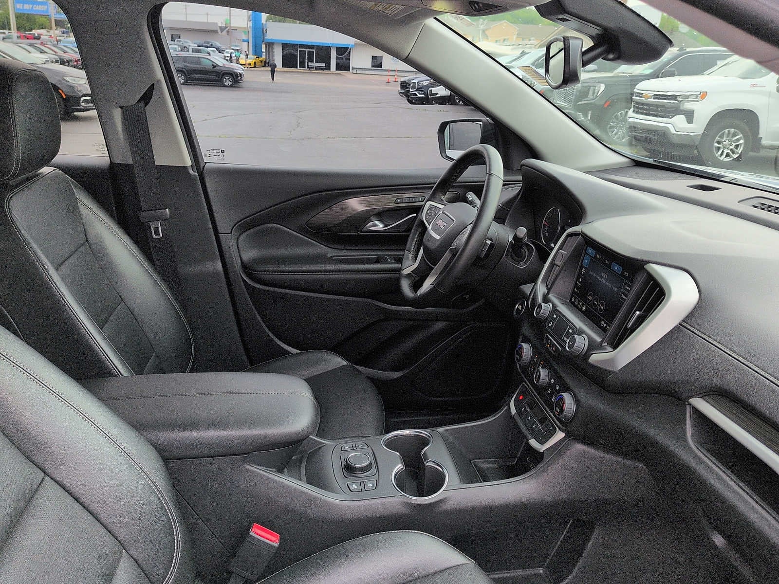 2024 GMC Terrain SLT