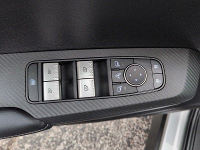2024 Mitsubishi Outlander Plug-In Hybrid SE