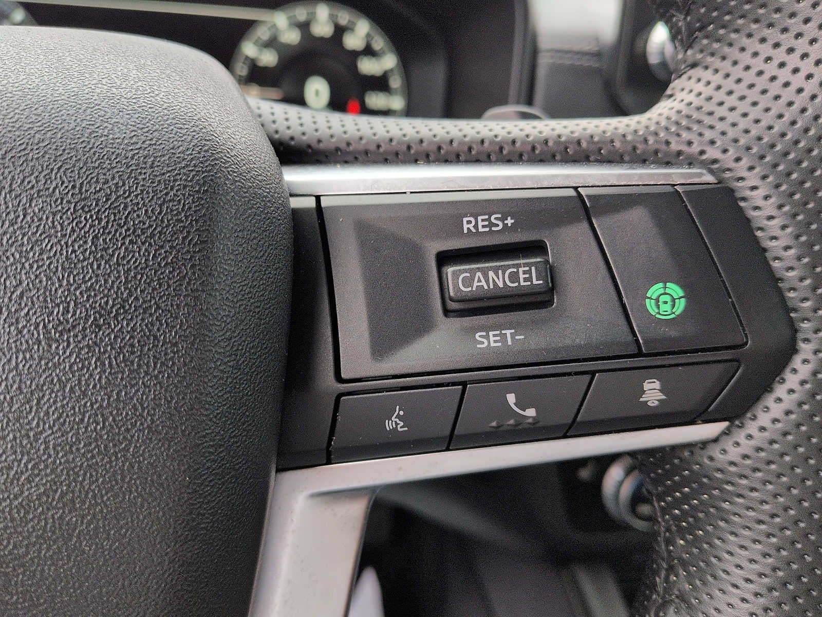 2024 Mitsubishi Outlander Plug-In Hybrid SE