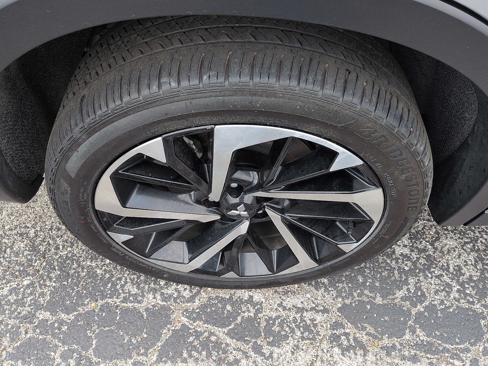 2024 Mitsubishi Outlander Plug-In Hybrid SE