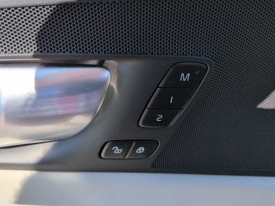 2023 Volvo XC60 Plus Bright Theme