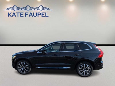 2023 Volvo XC60 Plus Bright Theme